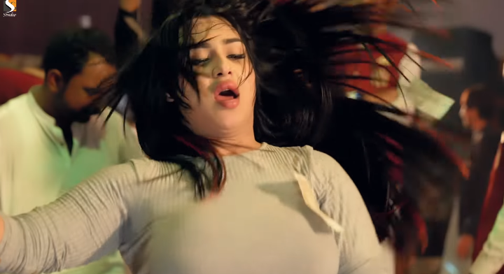 Rimal Shah New Hot Sexy Video: ''गोरी हिक ते रख के बर्फा' 'गाने पे Rimal ने किया डांस हो video हुआ वायरल।